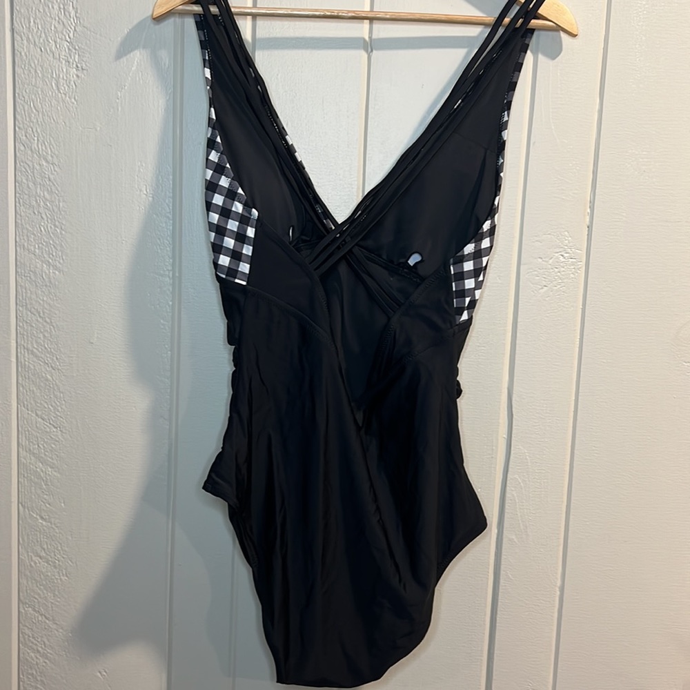 CUPSHE One Piece Swimsuit Black and White Gingham - Picture 4 of 9